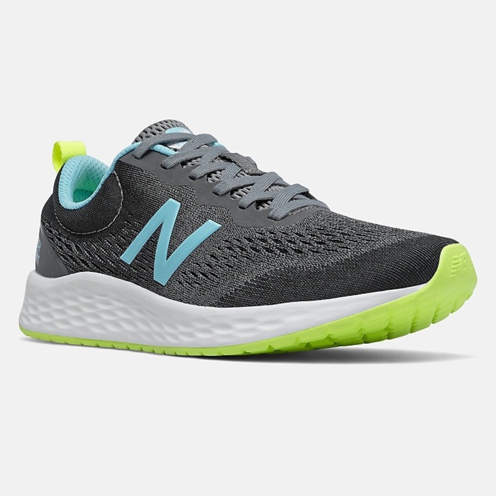 New Balance frech form Arich v3 shoes size 8.5